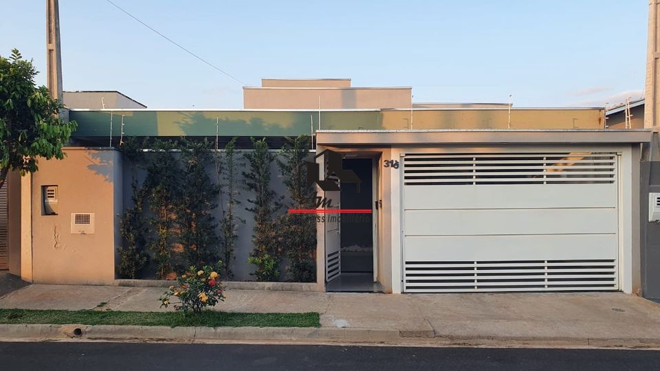 Casa com 2 quartos à venda, 85m² — foto 1 de 16
