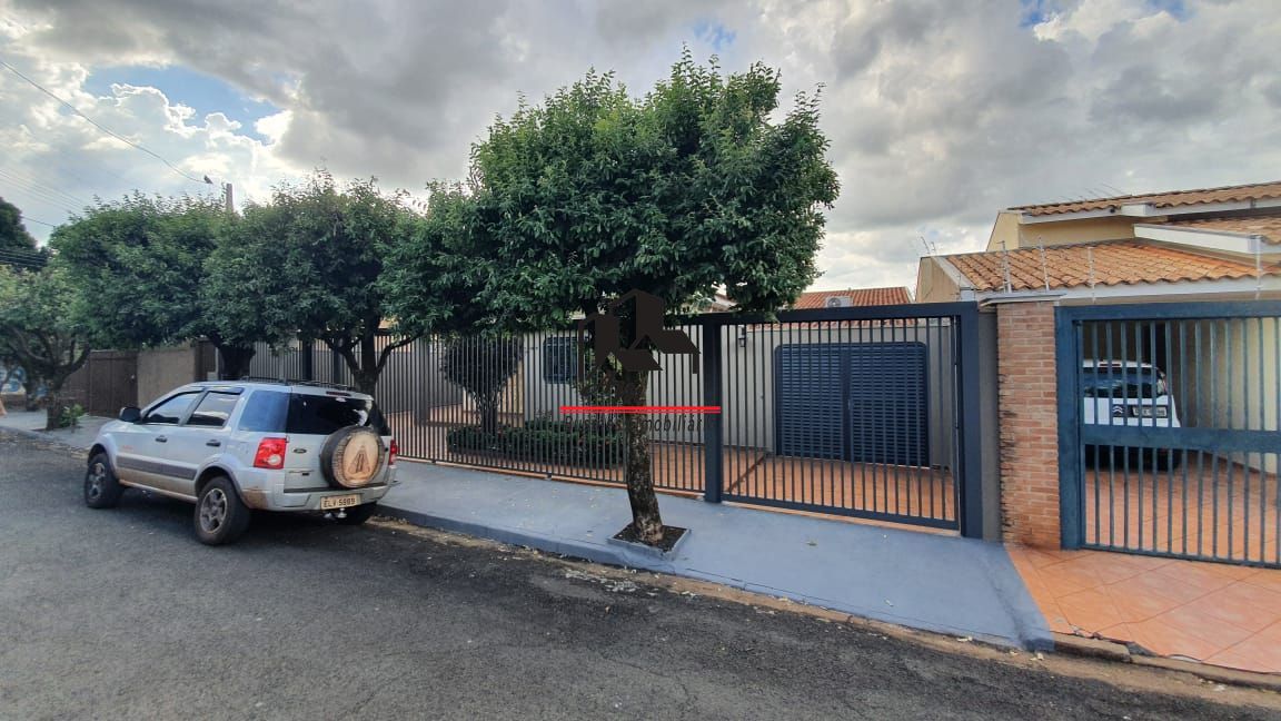 Casa com 4 quartos à venda, 184m² — foto 1 de 30