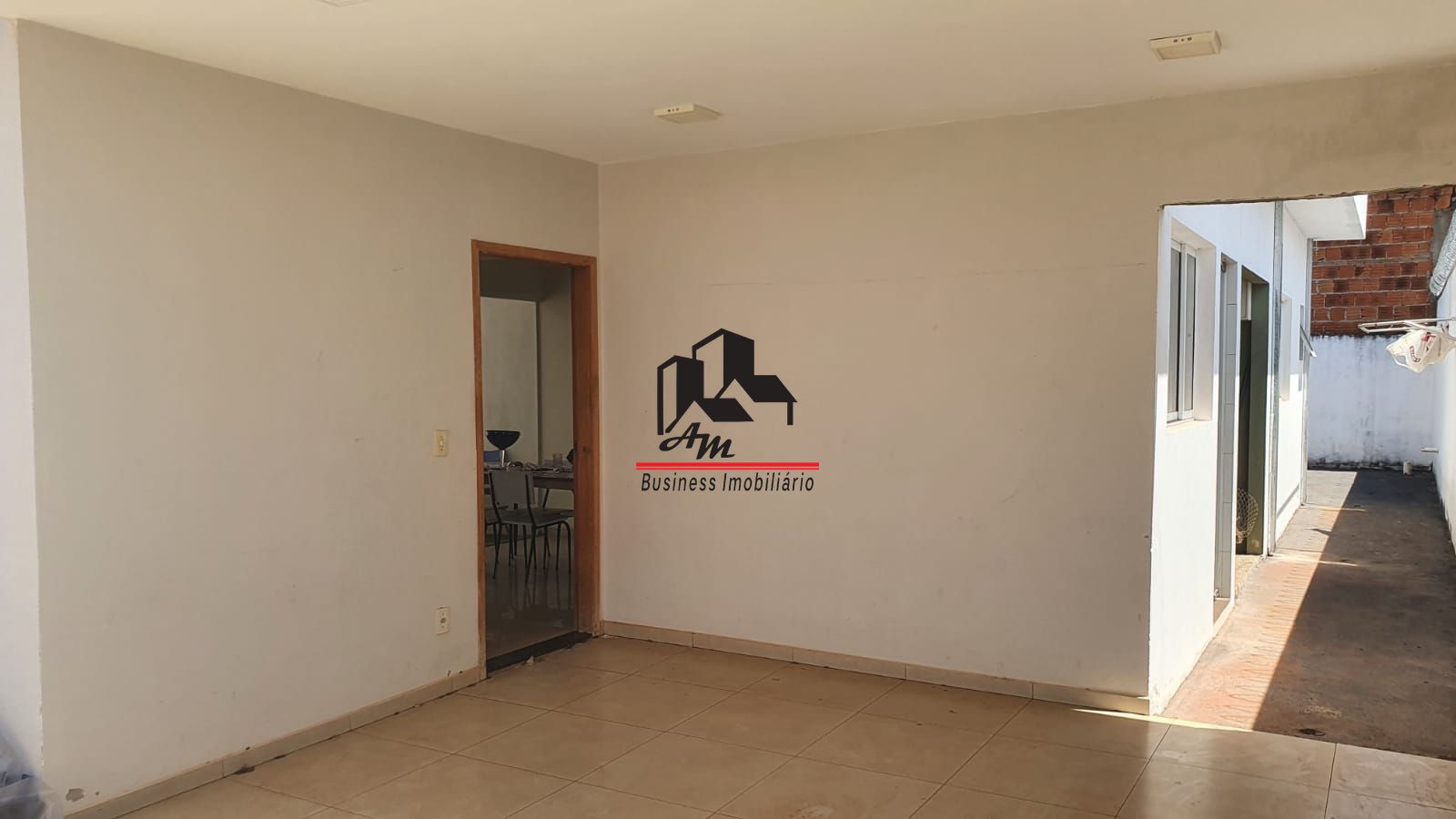 Casa com 3 quartos à venda, 100m² — foto 3 de 21