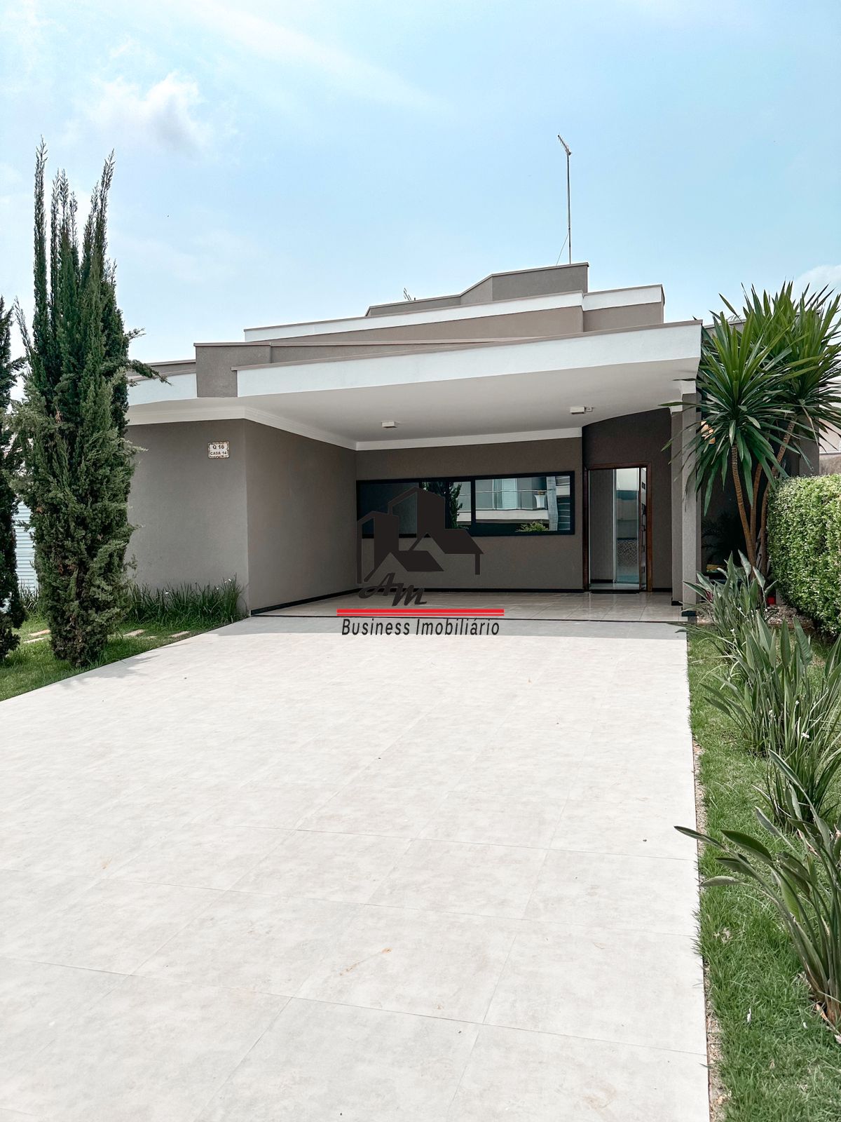 Casa de Condomínio com 3 quartos à venda, 200m² — foto 1 de 18