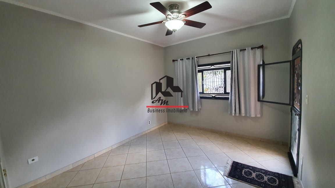 Casa com 4 quartos à venda, 184m² — foto 9 de 30
