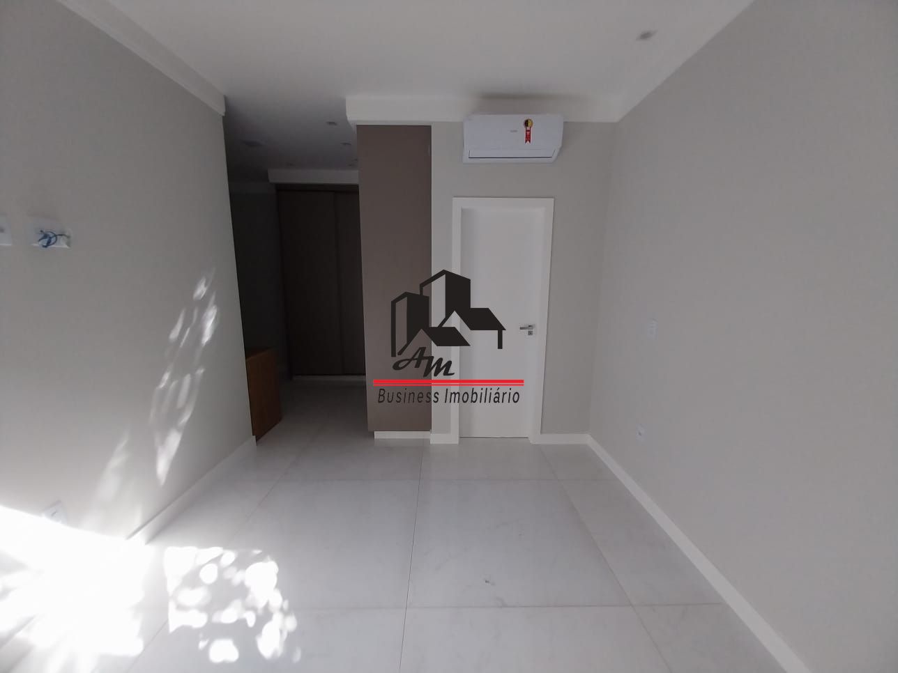 Casa de Condomínio com 4 quartos à venda, 380m² — foto 4 de 26