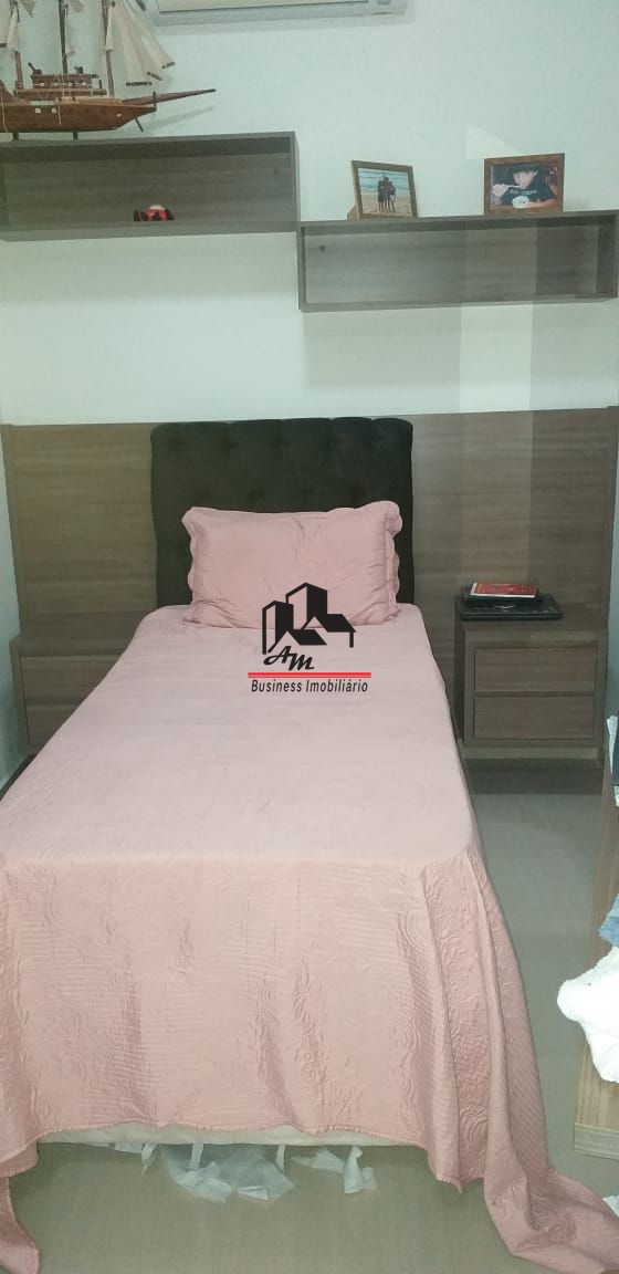 Casa de Condomínio com 4 quartos à venda, 400m² — foto 16 de 29
