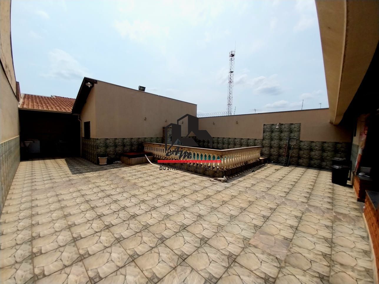Casa com 3 quartos à venda, 267m² — foto 29 de 33