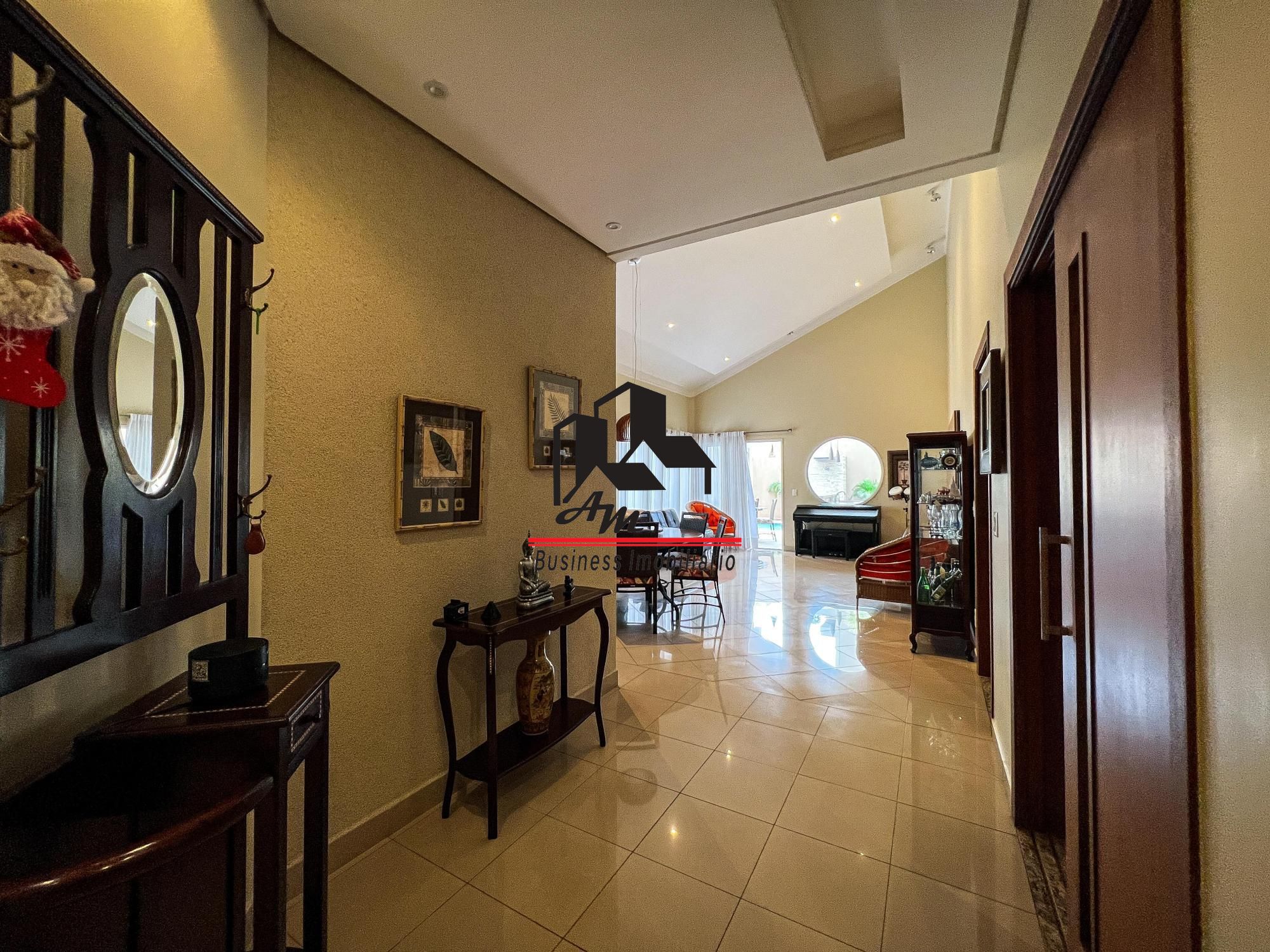 Casa de Condomínio com 3 quartos à venda, 250m² — foto 9 de 28