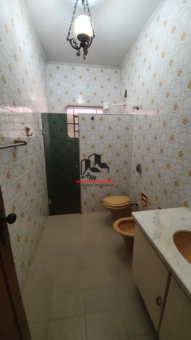 Casa com 3 quartos à venda, 224m² — foto 10 de 25