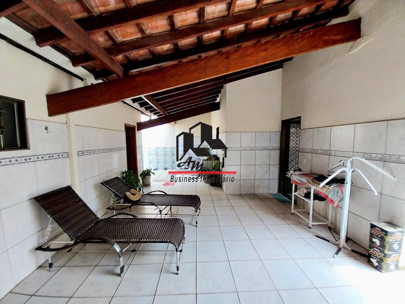 Casa com 3 quartos à venda, 267m² — foto 25 de 33