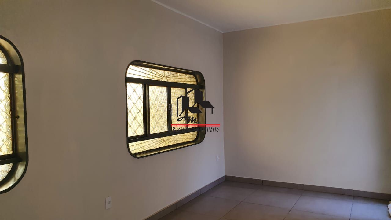 Loja / Salão / Ponto Comercial com 2 quartos à venda, 250m² — foto 7 de 26