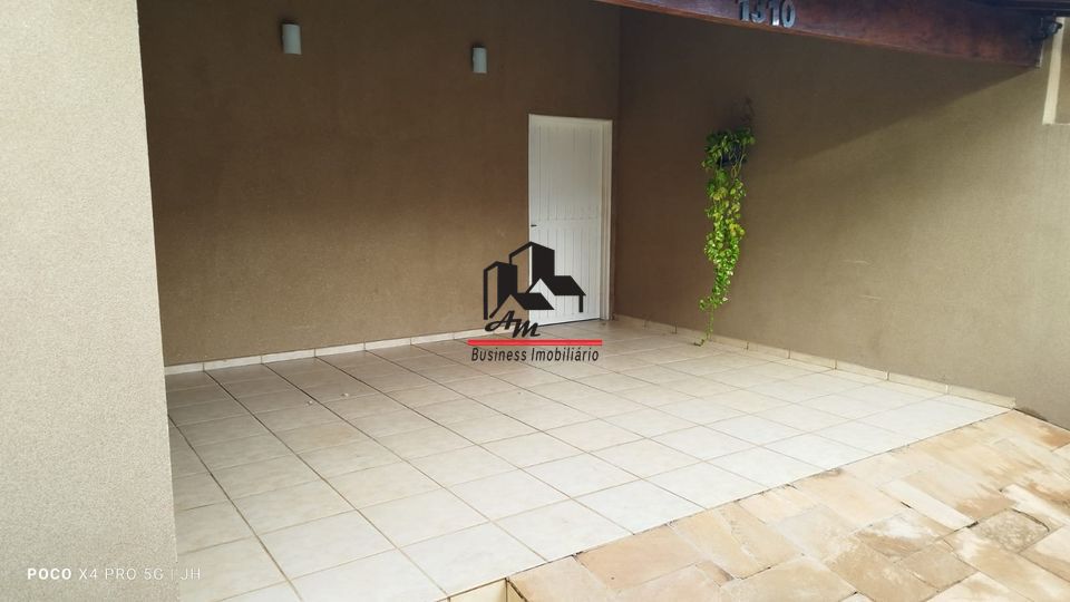 Casa com 3 quartos à venda, 116m² — foto 2 de 19