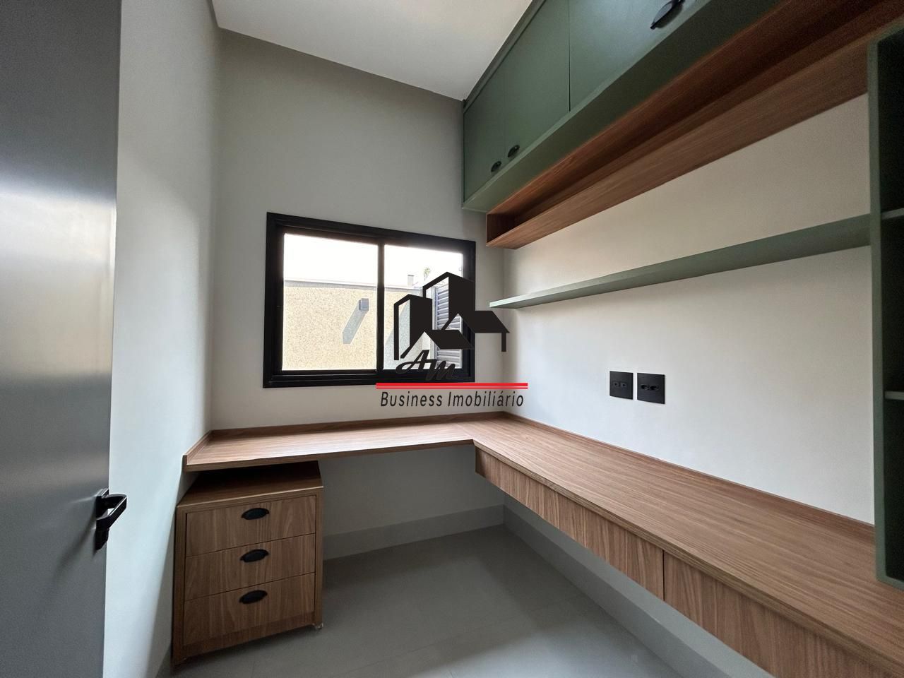 Casa de Condomínio com 3 quartos à venda, 174m² — foto 11 de 35