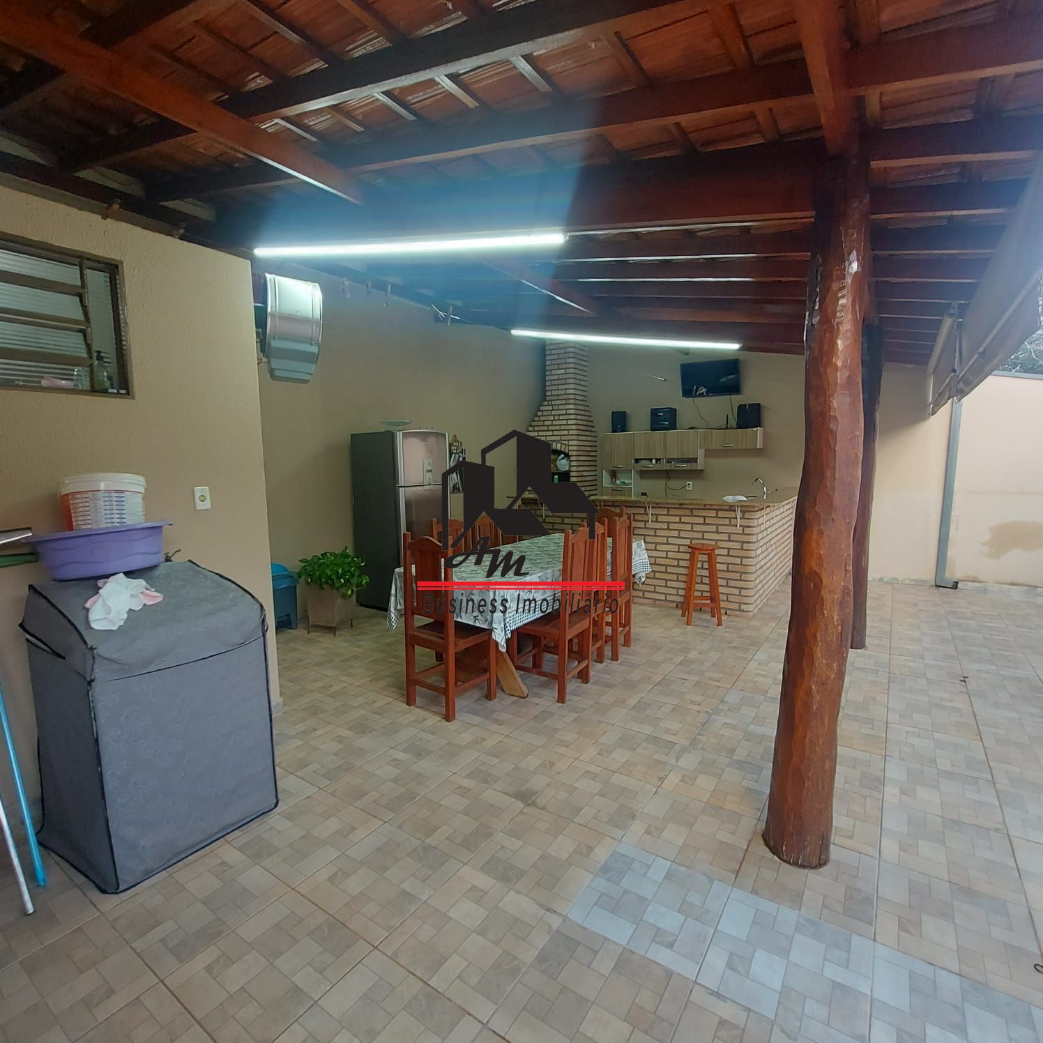 Casa com 2 quartos à venda, 170m² — foto 1 de 19