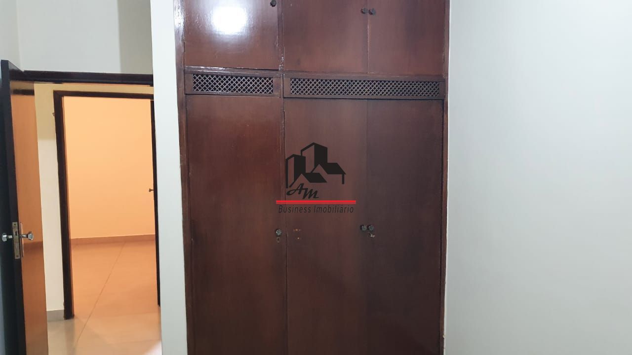 Loja / Salão / Ponto Comercial com 2 quartos à venda, 250m² — foto 9 de 26