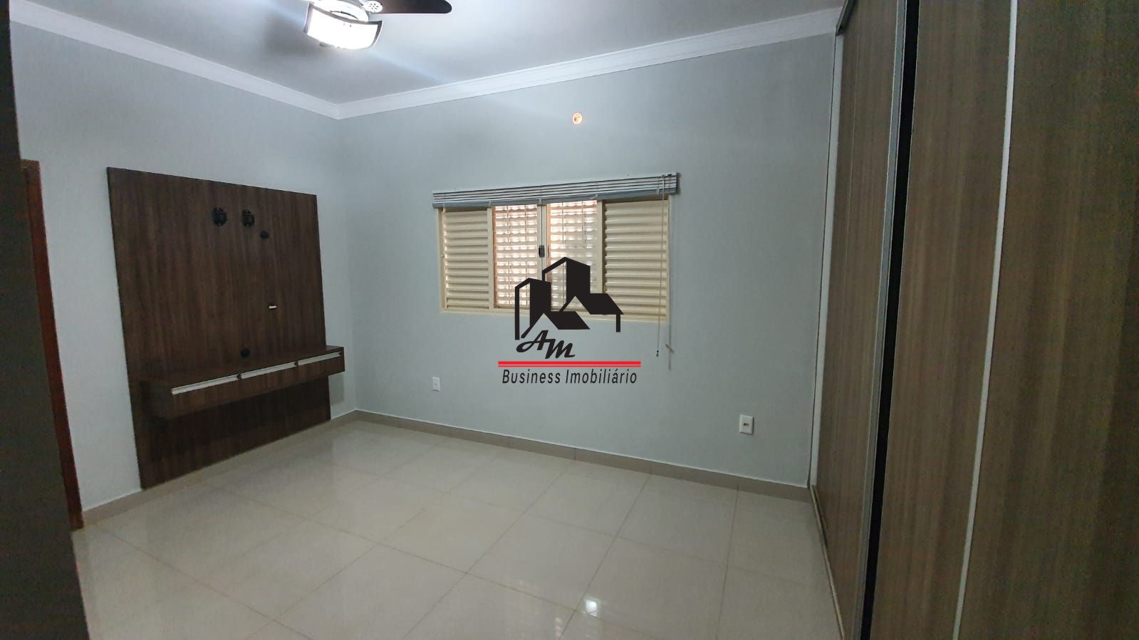Casa com 3 quartos à venda, 130m² — foto 25 de 37