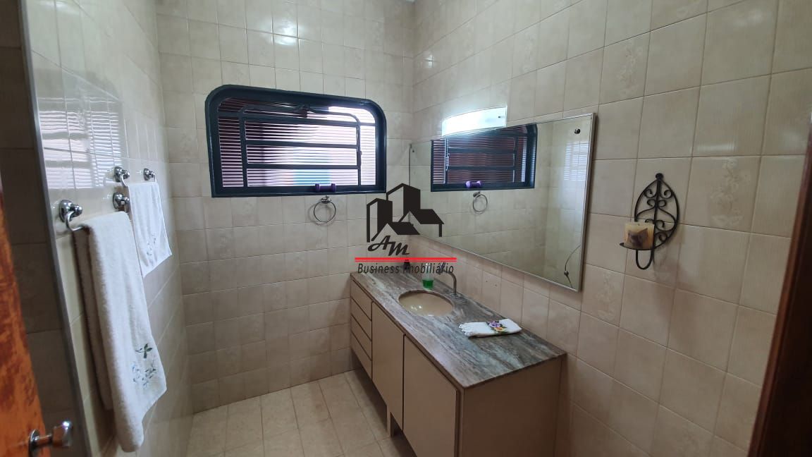 Casa com 4 quartos à venda, 184m² — foto 14 de 30