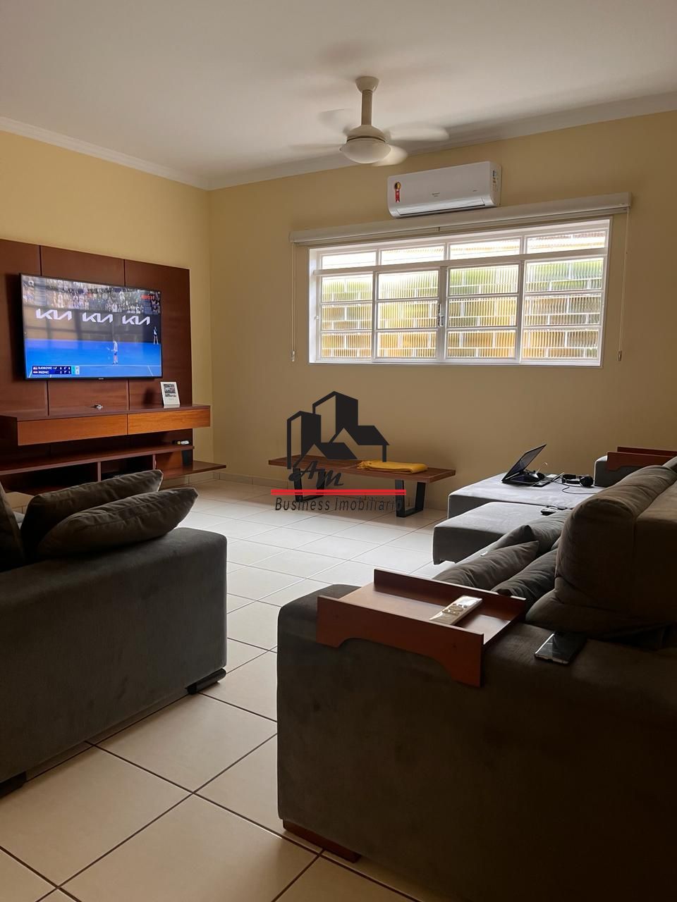 Casa com 5 quartos à venda, 296m² — foto 2 de 21