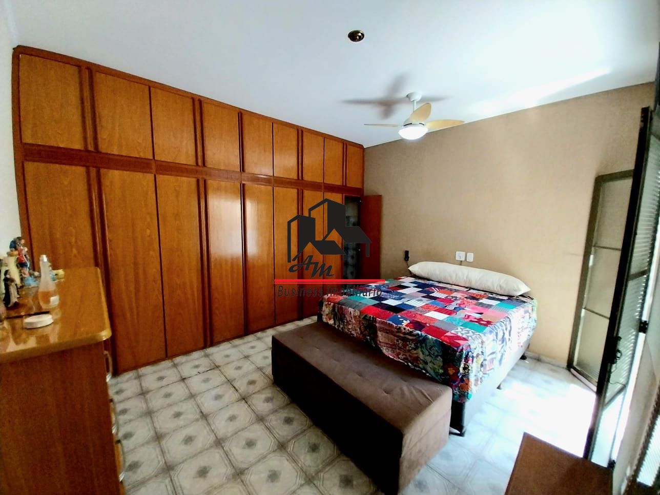 Casa com 3 quartos à venda, 267m² — foto 14 de 33