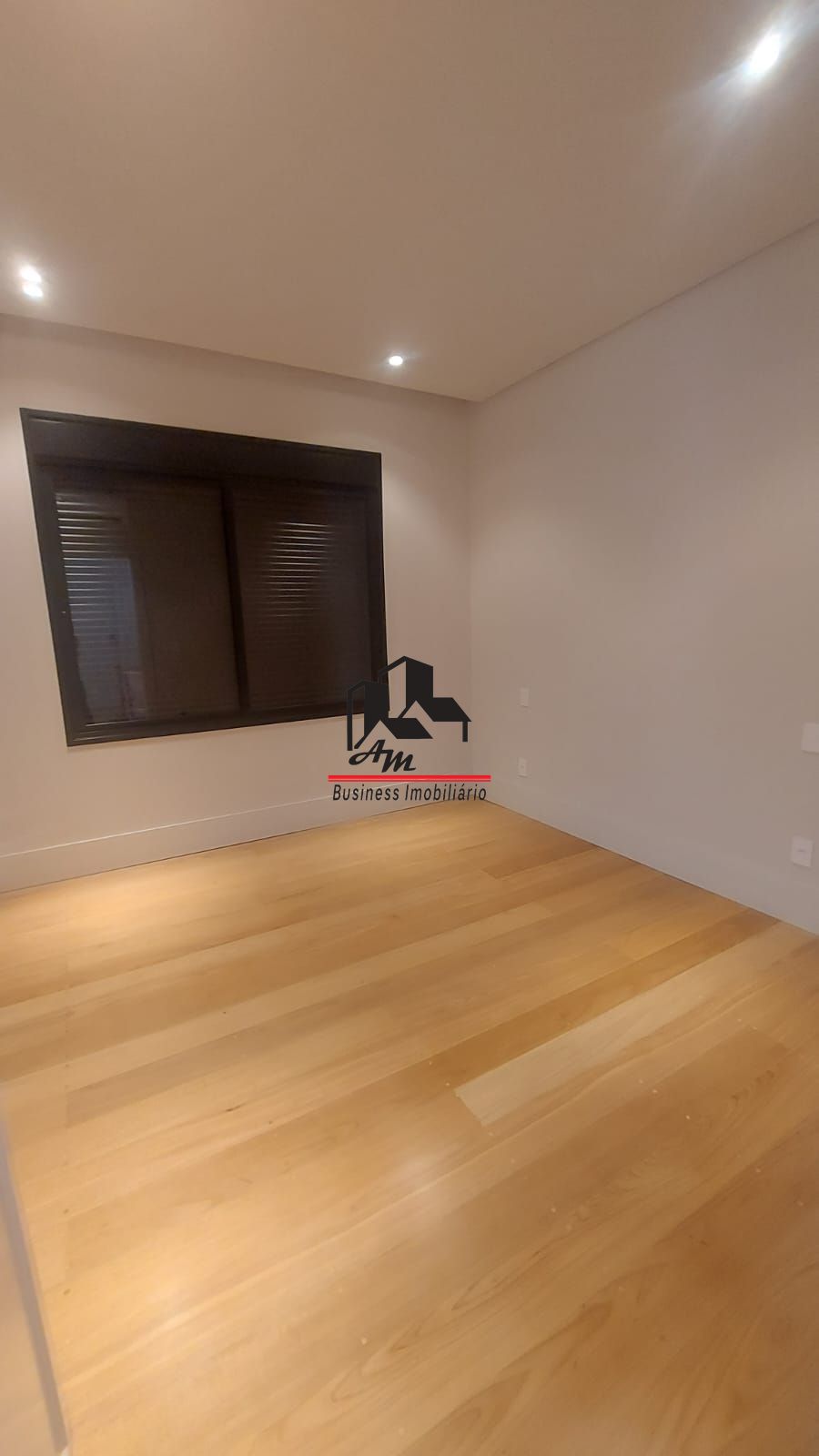 Sobrado com 4 quartos à venda, 490m² — foto 17 de 40