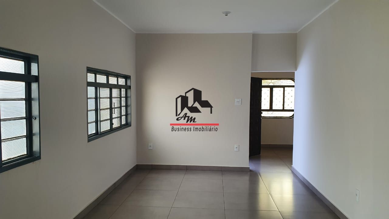 Loja / Salão / Ponto Comercial com 2 quartos à venda, 250m² — foto 8 de 26
