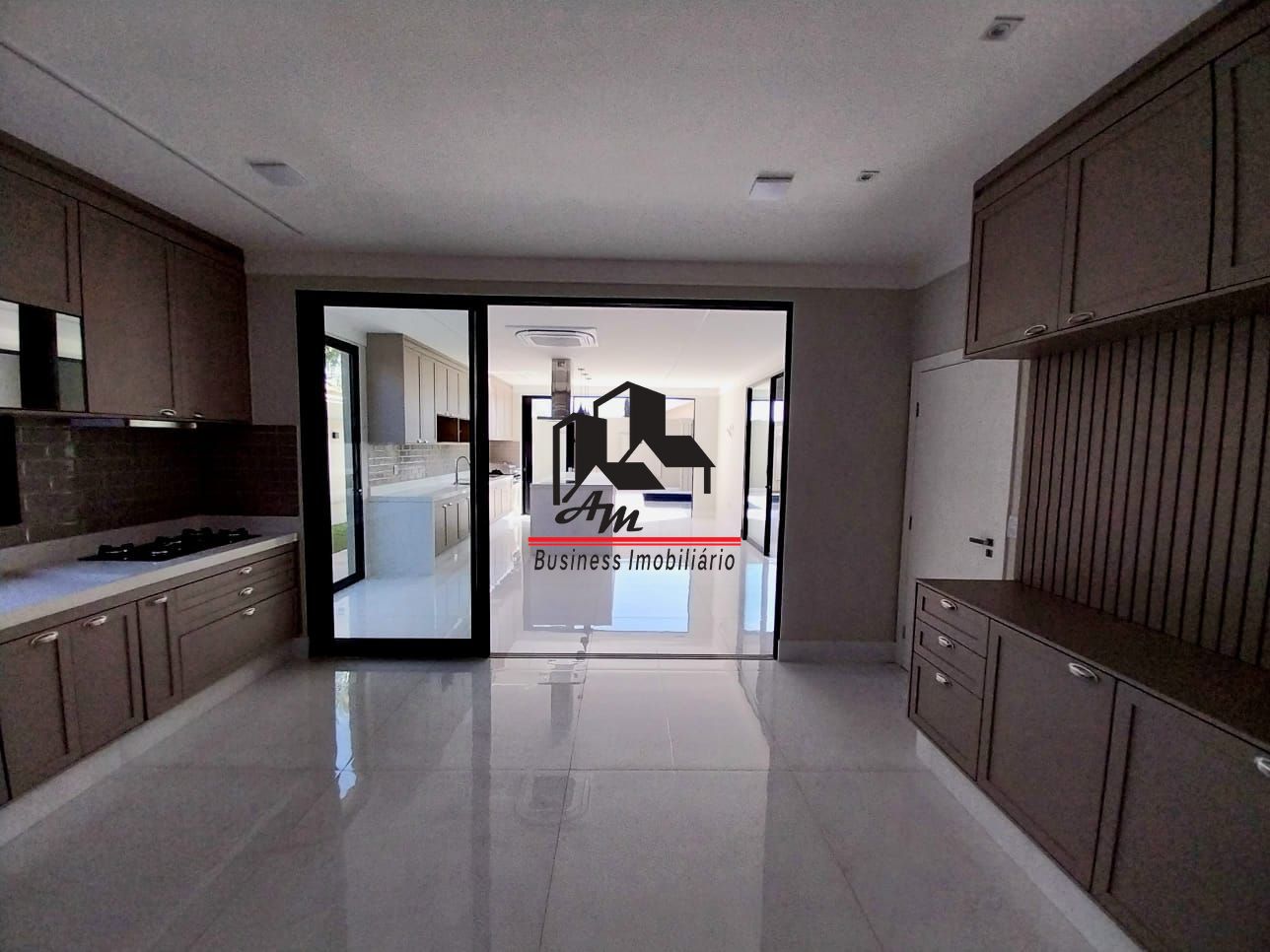 Casa de Condomínio com 4 quartos à venda, 380m² — foto 13 de 26