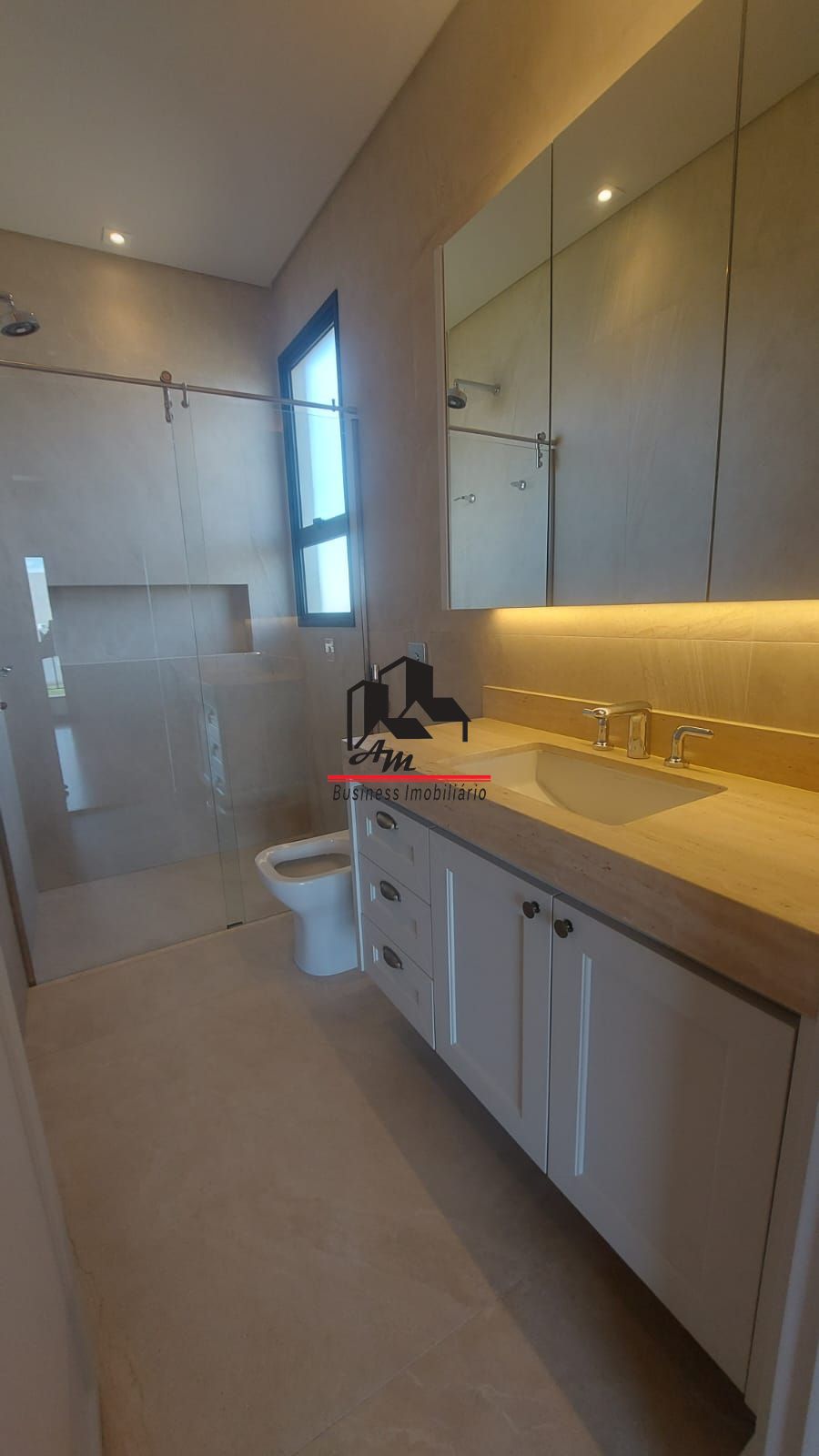 Sobrado com 4 quartos à venda, 490m² — foto 15 de 40