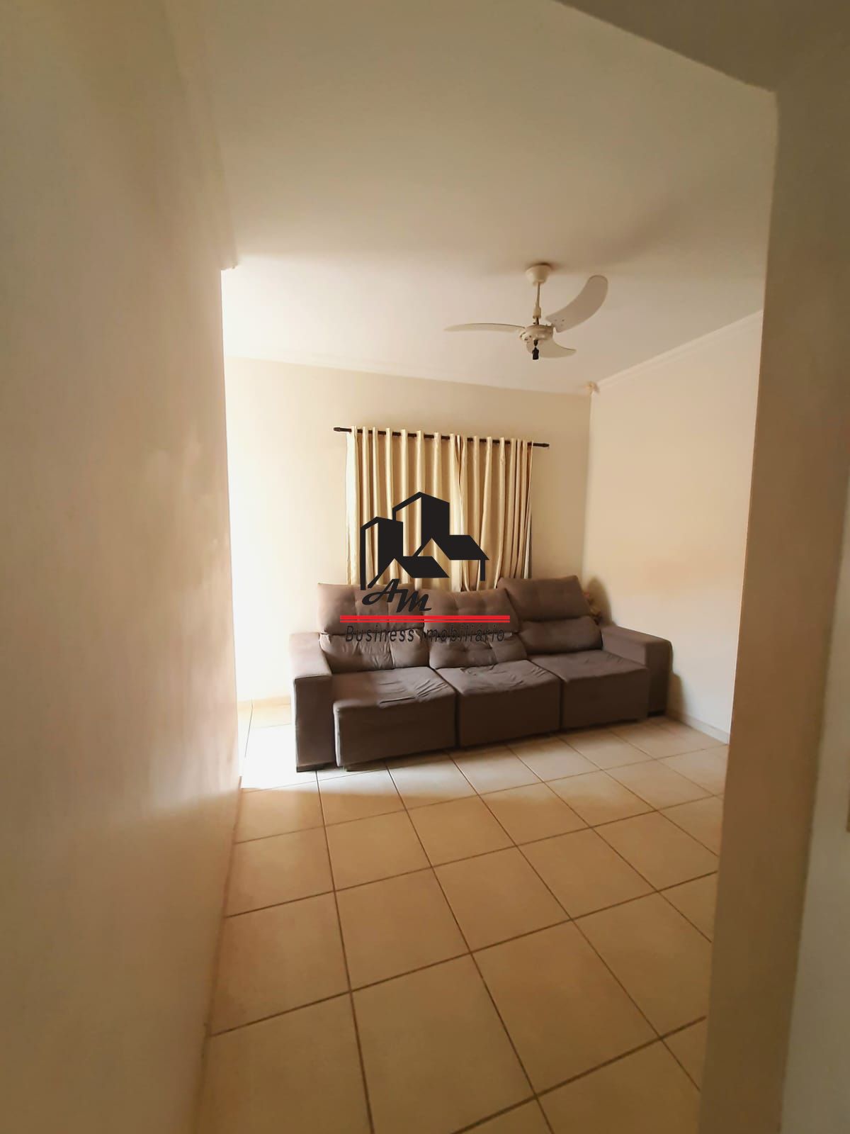 Casa com 3 quartos à venda, 150m² — foto 2 de 22
