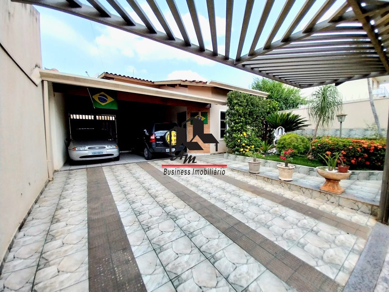 Casa com 3 quartos à venda, 267m² — foto 4 de 33