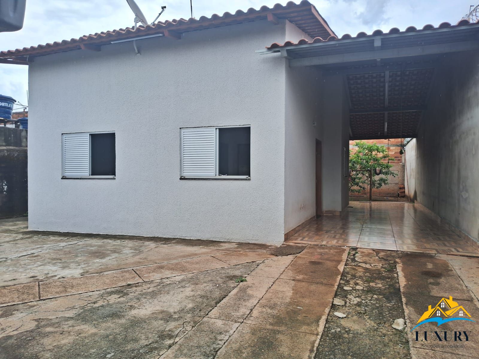 Casa para alugar com 3 quartos, 160m² - Foto 2