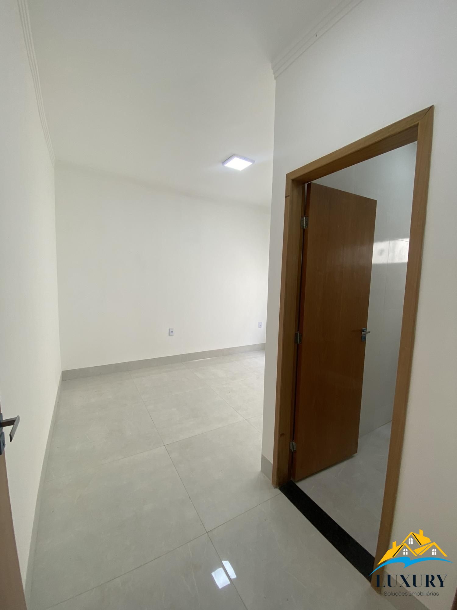 Casa à venda com 3 quartos, 105m² - Foto 14