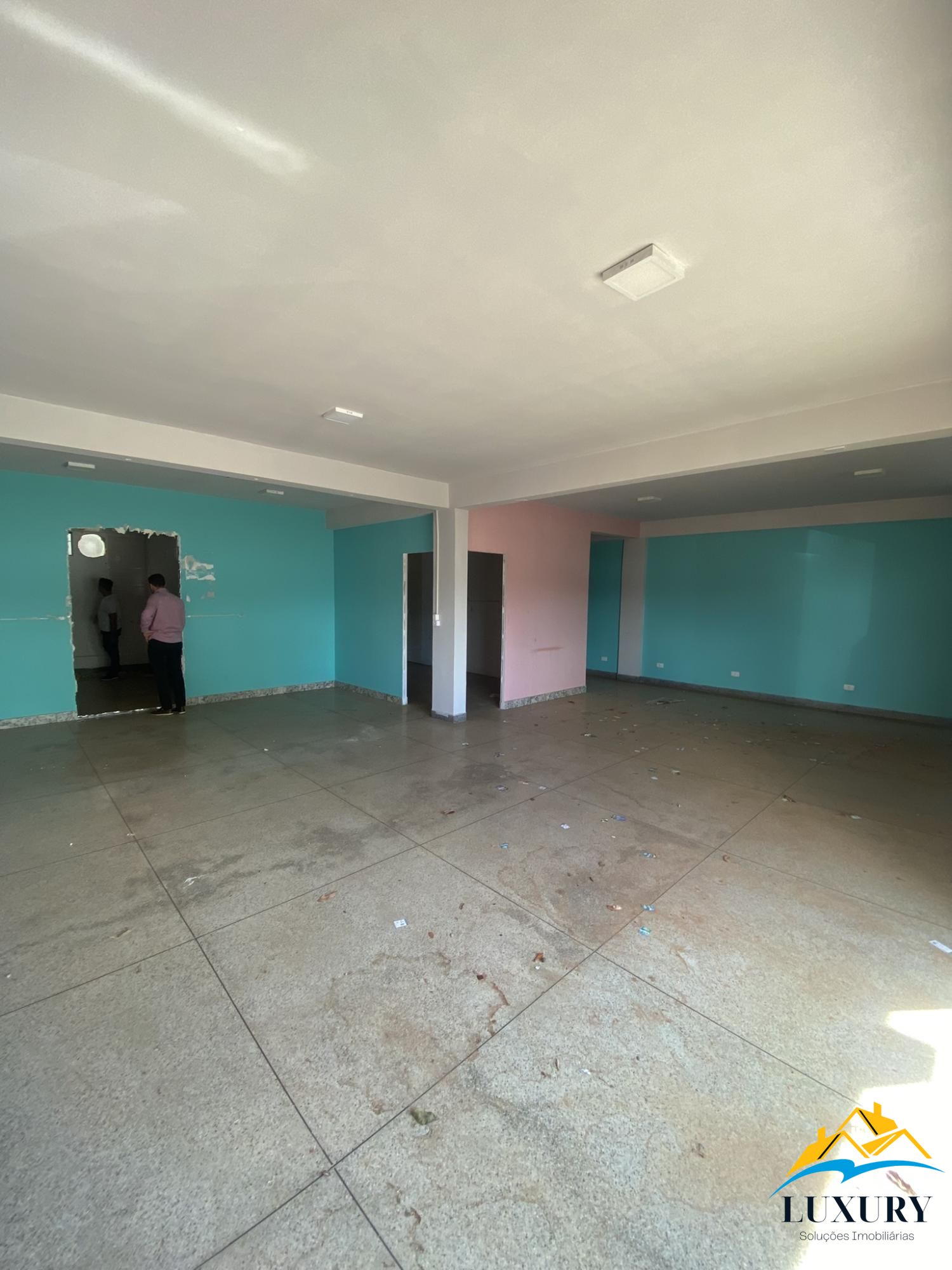 Conjunto Comercial-Sala para alugar com 2 quartos, 110m² - Foto 1