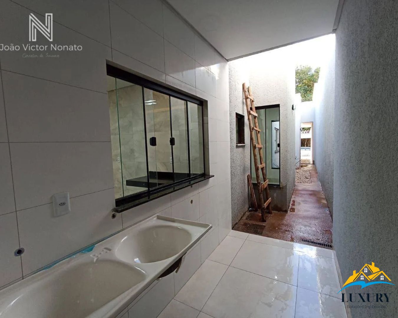 Casa à venda com 3 quartos, 123m² - Foto 9