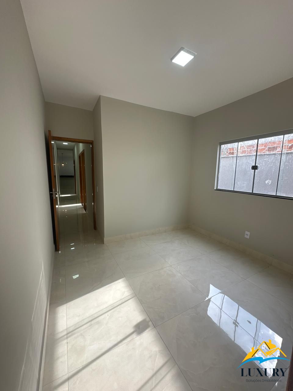 Casa à venda com 3 quartos, 90m² - Foto 13