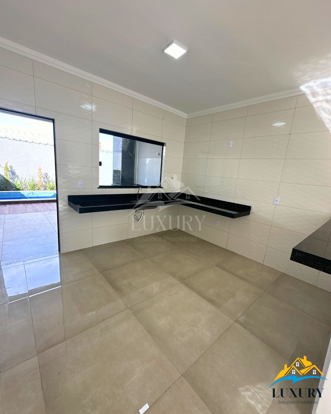 Casa à venda com 3 quartos, 140m² - Foto 14