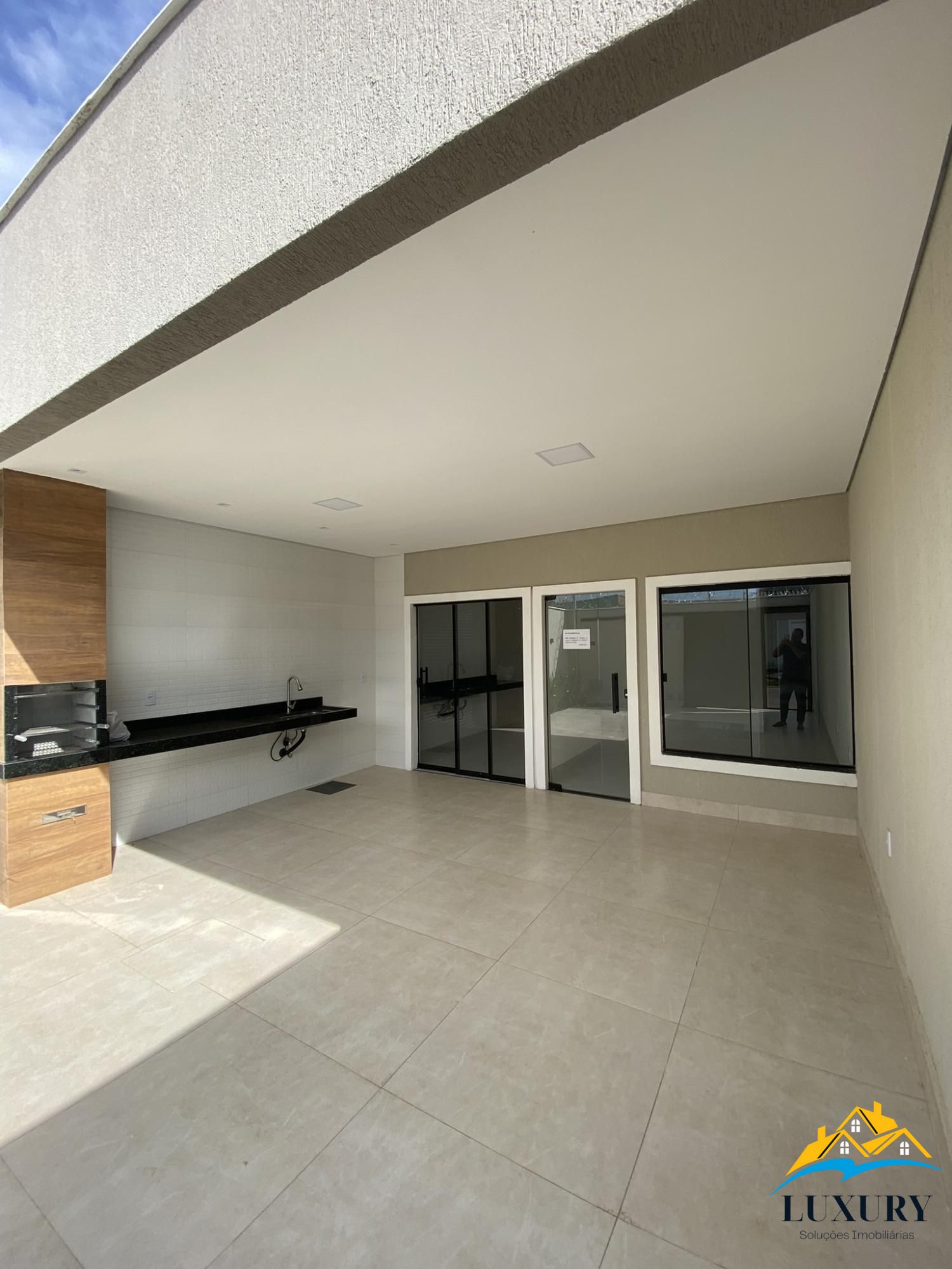 Casa à venda com 3 quartos, 110m² - Foto 4