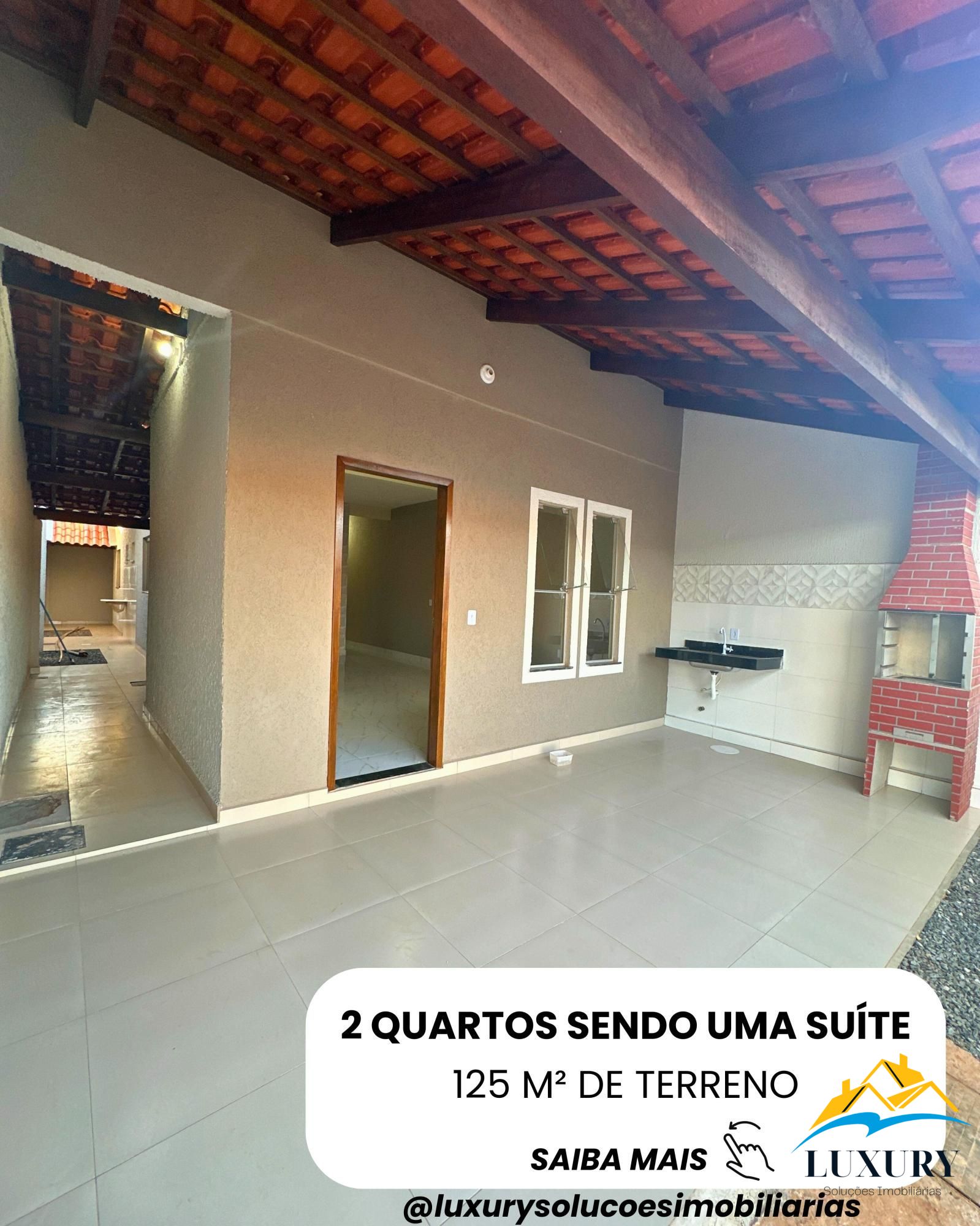 Casa à venda com 2 quartos, 70m² - Foto 1