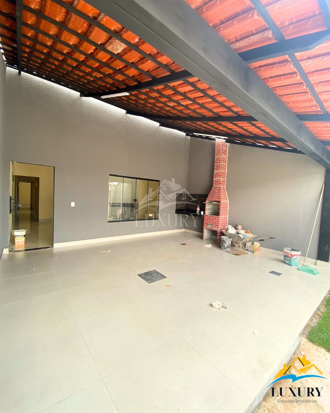 Casa à venda com 3 quartos, 150m² - Foto 2