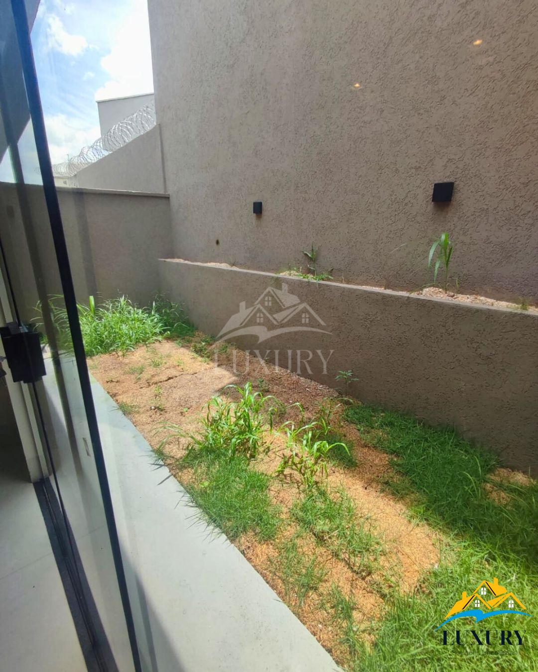 Casa à venda com 3 quartos, 100m² - Foto 33