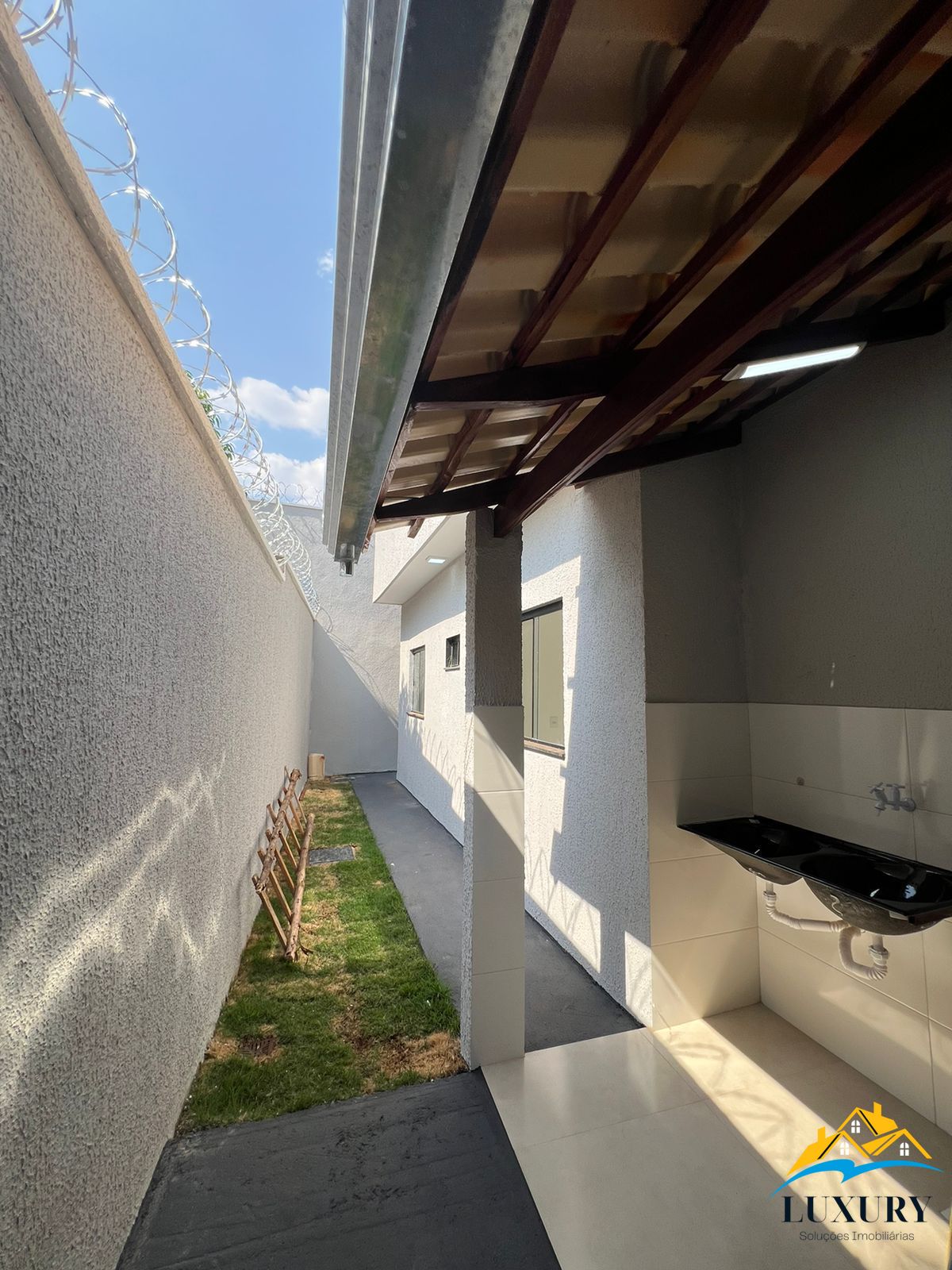 Casa à venda com 3 quartos, 140m² - Foto 11