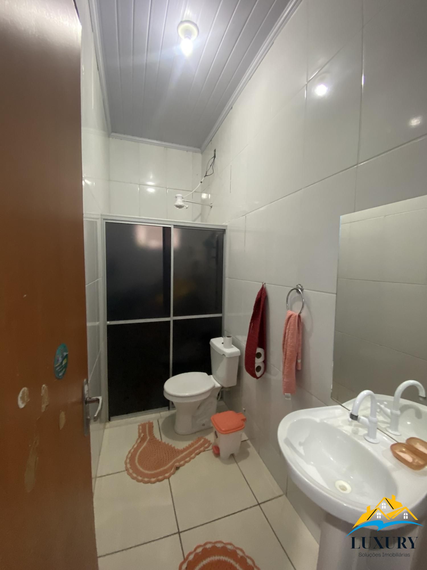 Casa à venda com 2 quartos, 68m² - Foto 6