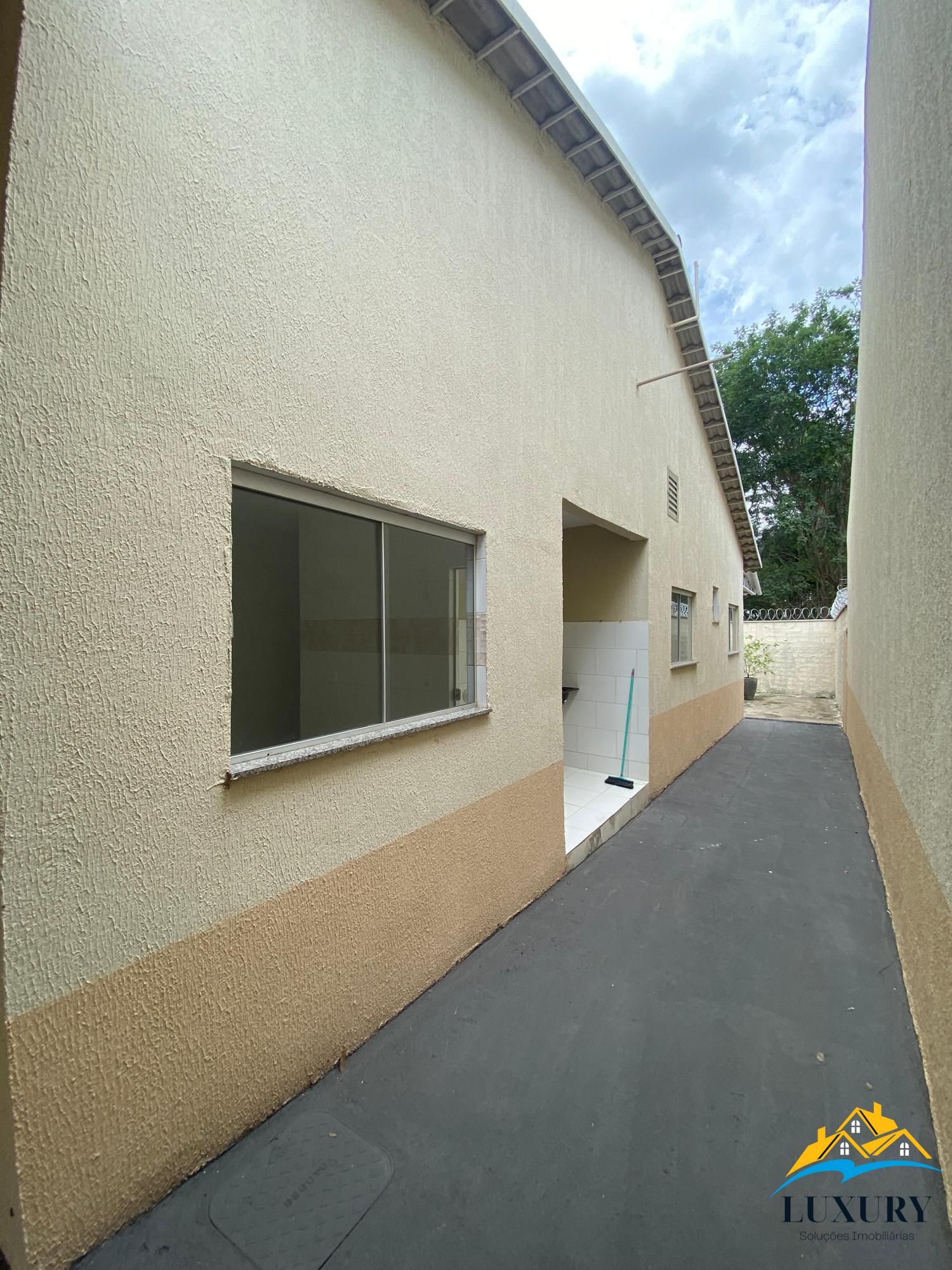 Casa para alugar com 2 quartos, 90m² - Foto 13