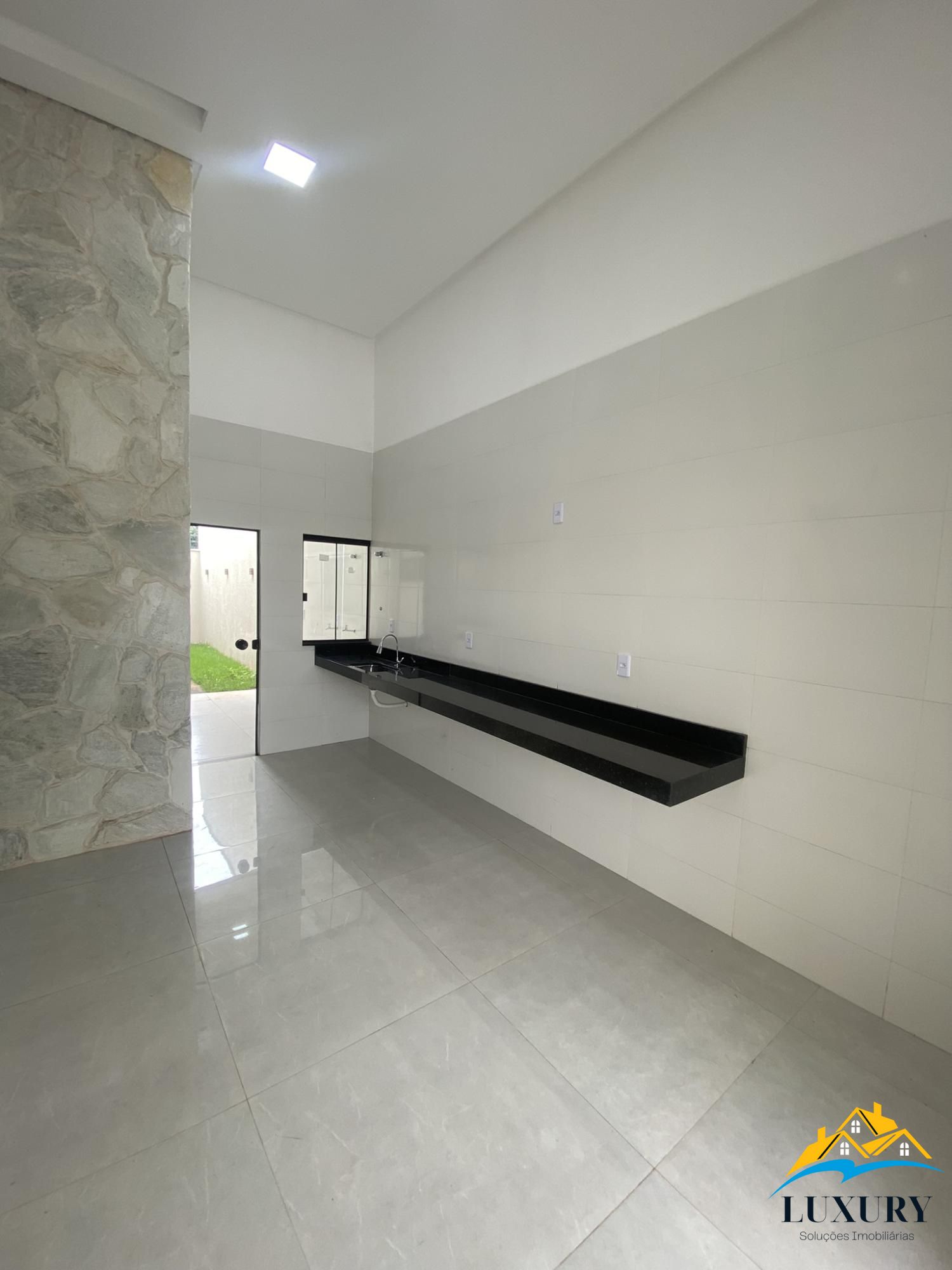 Casa à venda com 3 quartos, 105m² - Foto 10