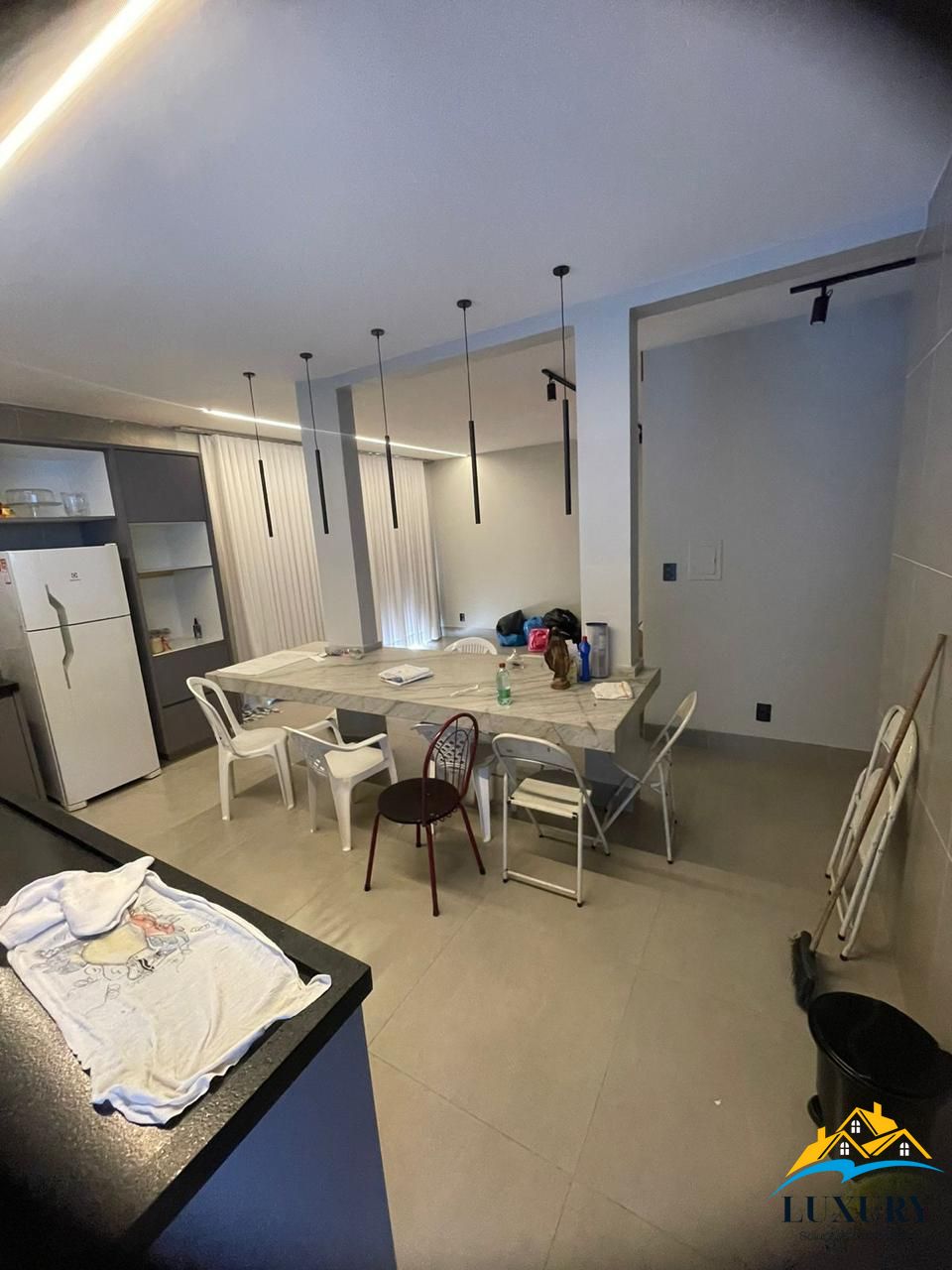 Casa à venda com 3 quartos, 150m² - Foto 2