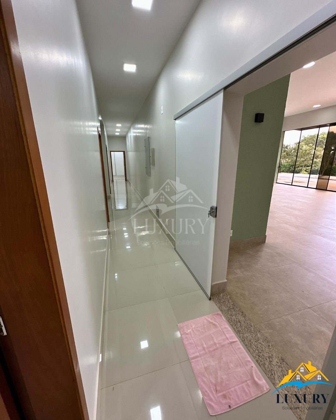 Casa de Condomínio à venda com 3 quartos, 411m² - Foto 15