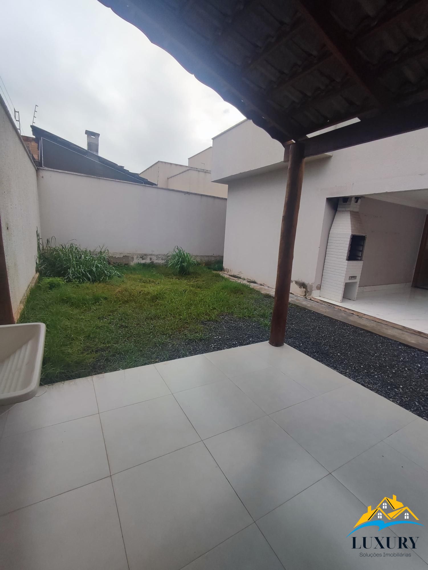 Casa à venda com 3 quartos, 100m² - Foto 19