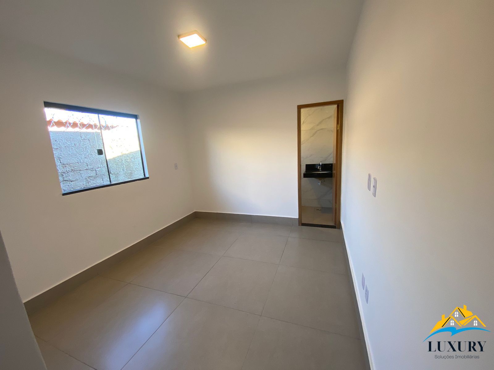 Casa à venda com 2 quartos, 89m² - Foto 8