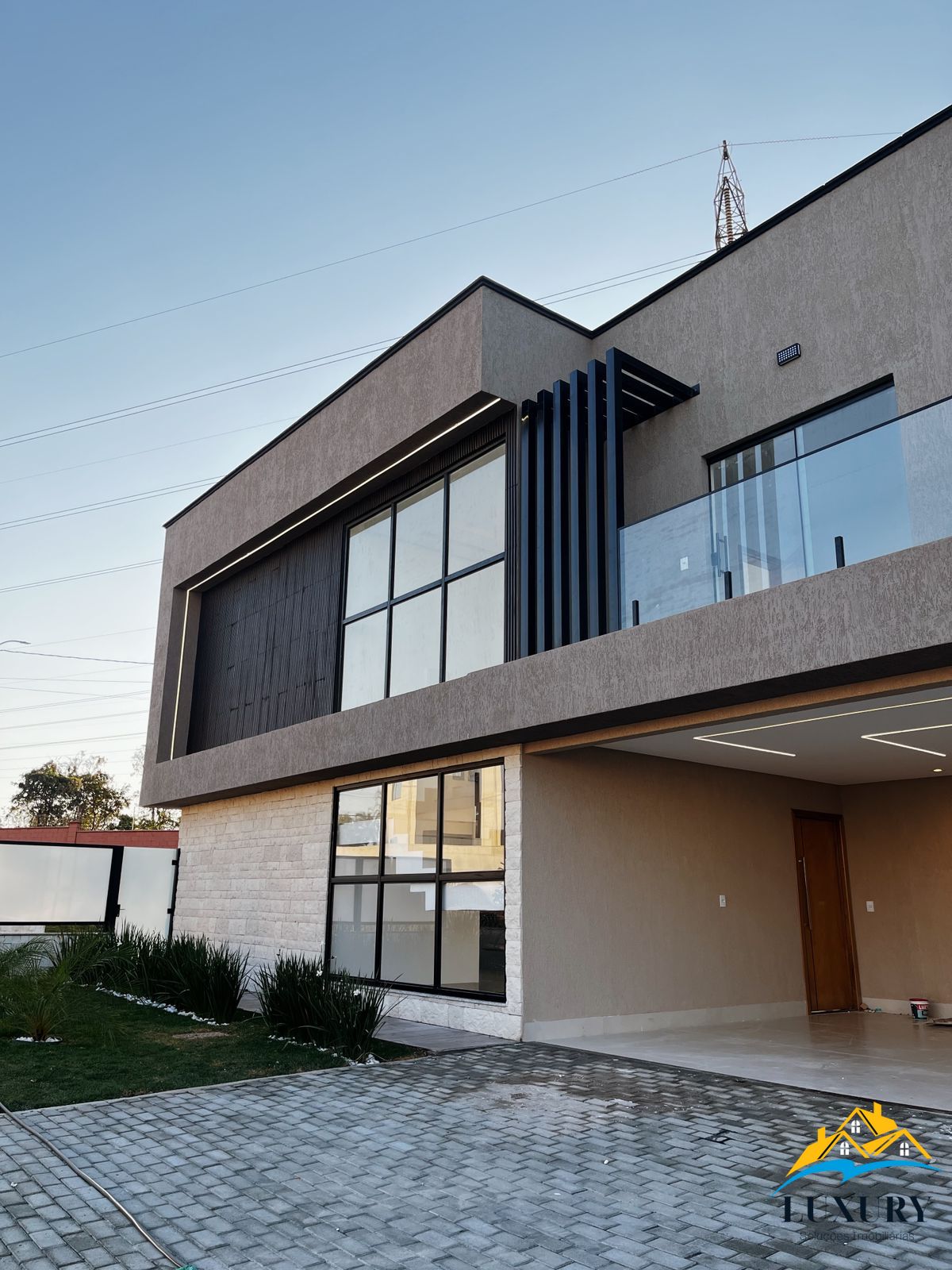 Casa de Condomínio à venda com 3 quartos, 190m² - Foto 1