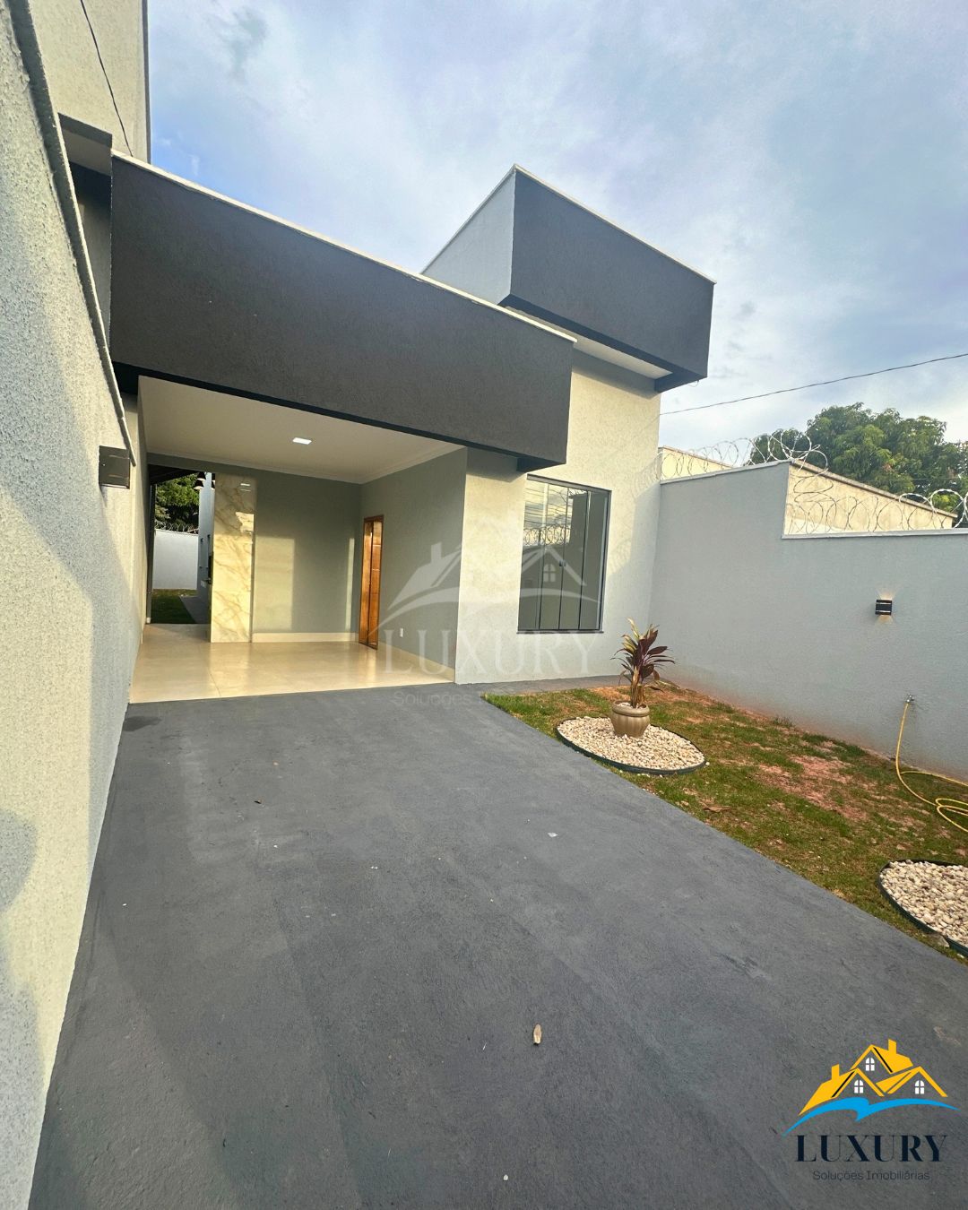 Casa à venda com 3 quartos, 100m² - Foto 3