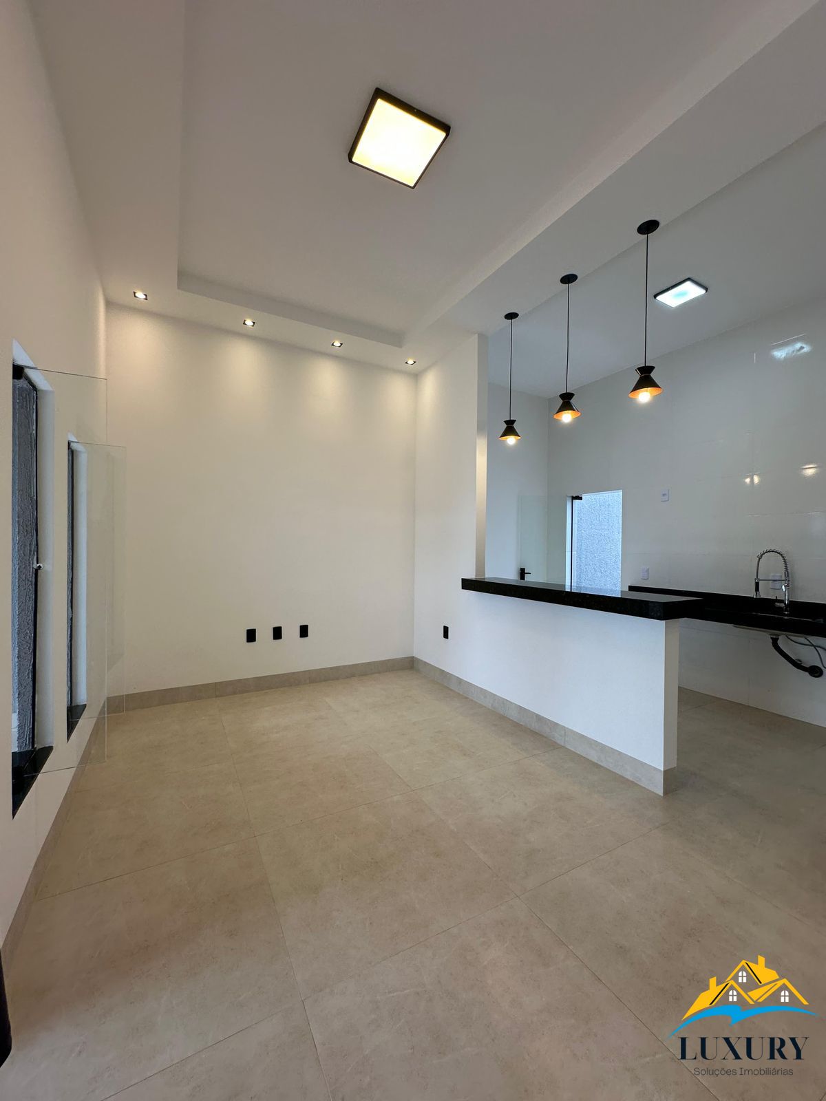 Casa à venda com 3 quartos, 100m² - Foto 6