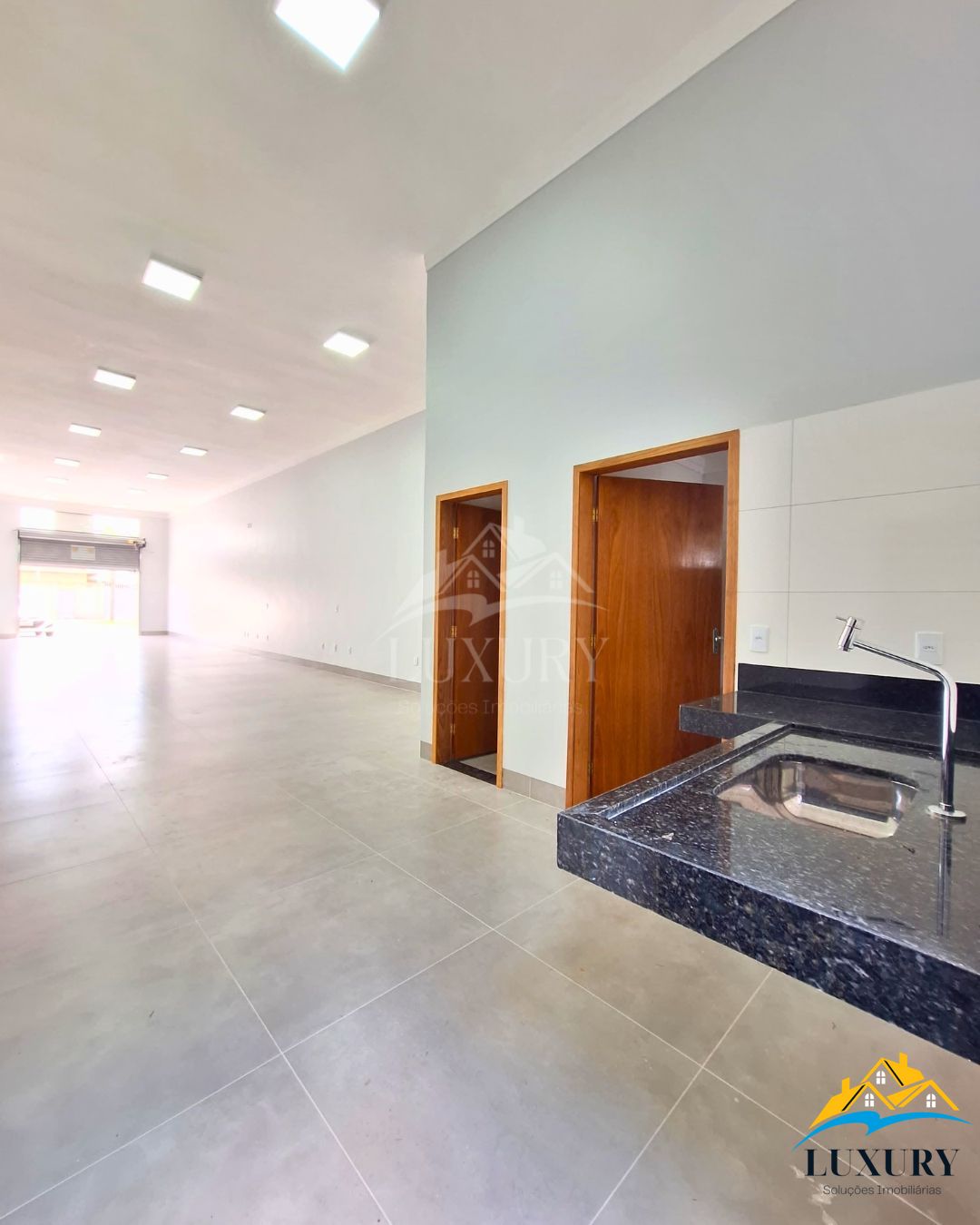 Conjunto Comercial-Sala para alugar com 1 quarto, 105m² - Foto 10