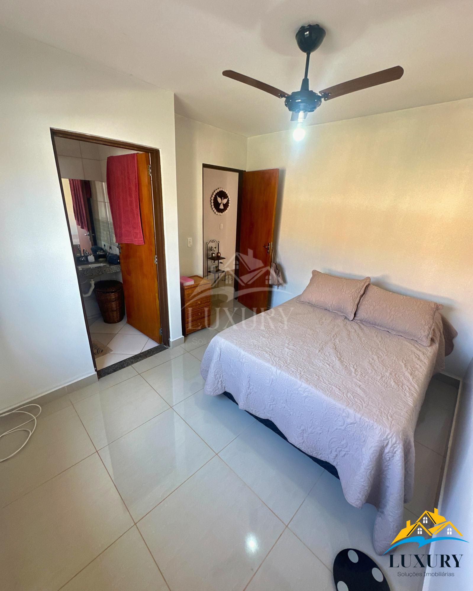 Casa à venda com 3 quartos, 130m² - Foto 16