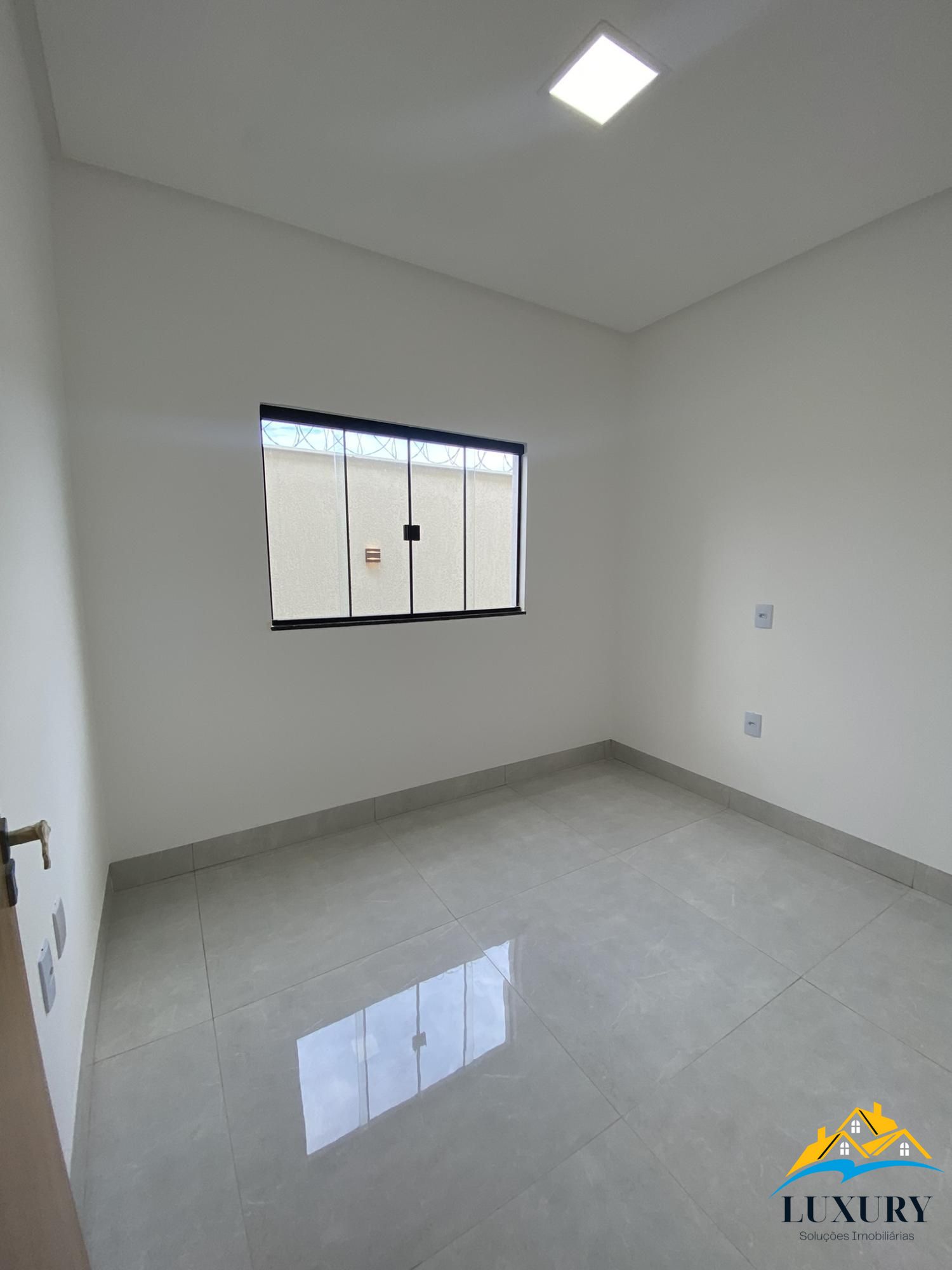 Casa à venda com 3 quartos, 110m² - Foto 12